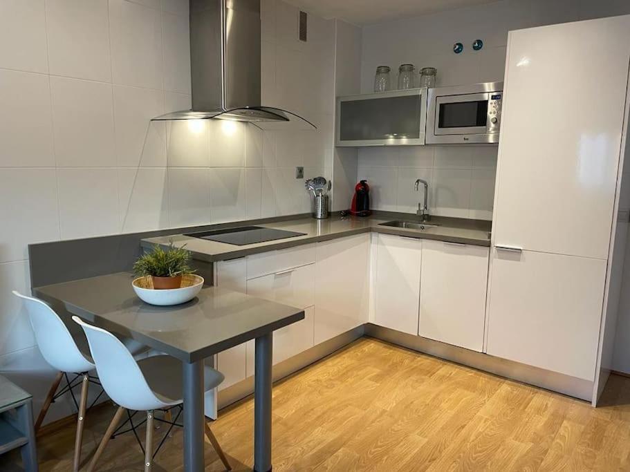 Bonito Apartamento Cerca Del Centro - Trinidad Apartment Малага Екстериор снимка